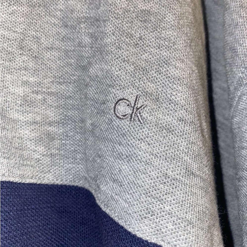 Calvin Klein Button Up - Picture 2 of 5
